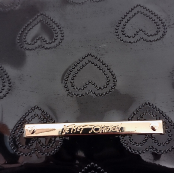 NWT🩷🖤🎉Betsey Johnson clutch/crossbody bag🩷🖤🎉 - Picture 13 of 16